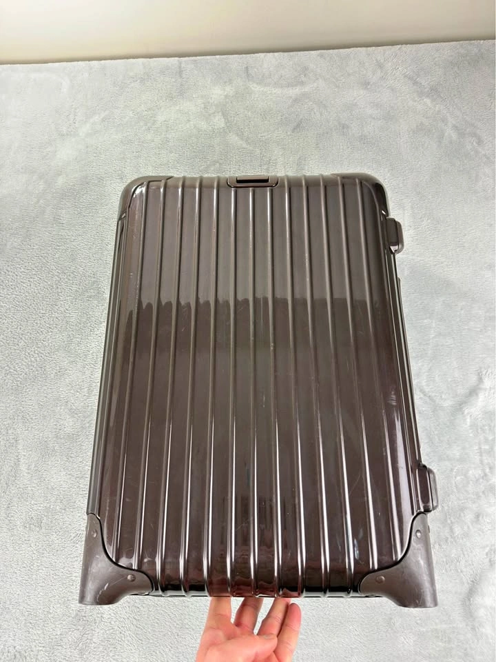 VTG Rimowa Salsa Deluxe 32L Carry-on Luggage