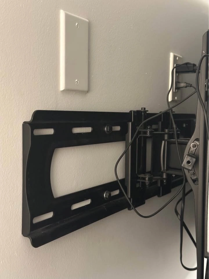 55” RCA 4K UHD TV with Swivel Wall Mount & Remote - photo 2
