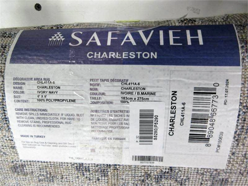 Safavieh Charleston Area Rug – 6’ x 9’ (Ivory/Navy) – Like New!