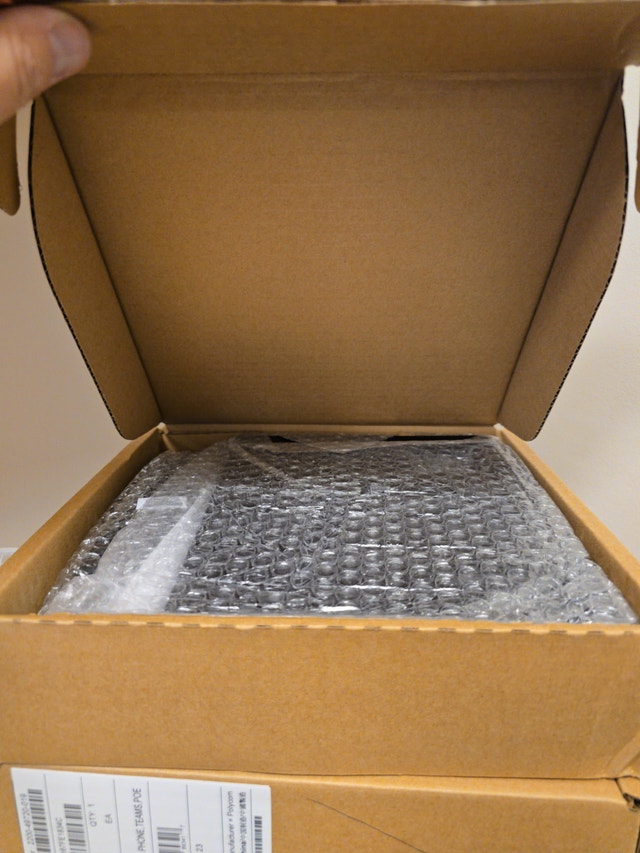 Poly VOIP Phone (New) - photo 2
