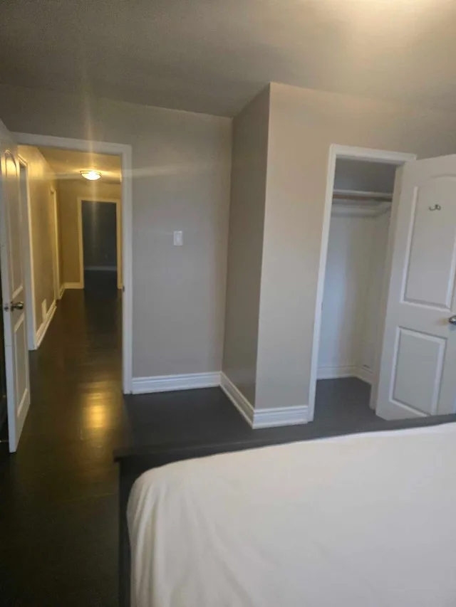 2 Bedroom BSMT Apt - Separate Entrance - photo 2