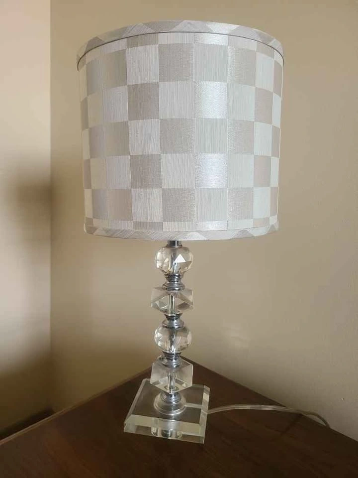 Crystal Table Lamp with Checkered Shade - photo 3