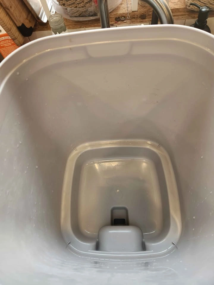 Bokashi Indoor Composter Set - photo 3