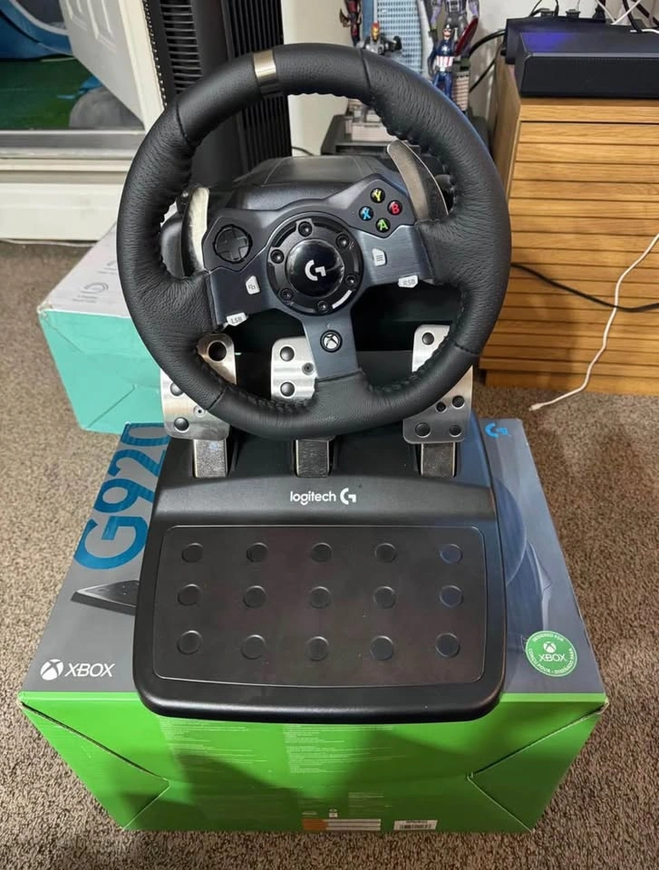 Logitech G920 Driving Force Racing Wheel for Xbox / PC - photo 2