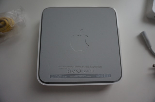 Apple Airport Extreme Base Station A1408 - photo 4