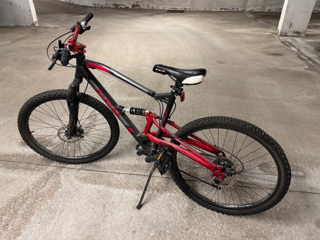 CCM Apex 26-inch 24 Speed Mountain Bike - photo 3