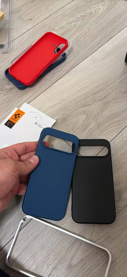 Pixel 10 Pro Cases + Screen Protector - photo 5