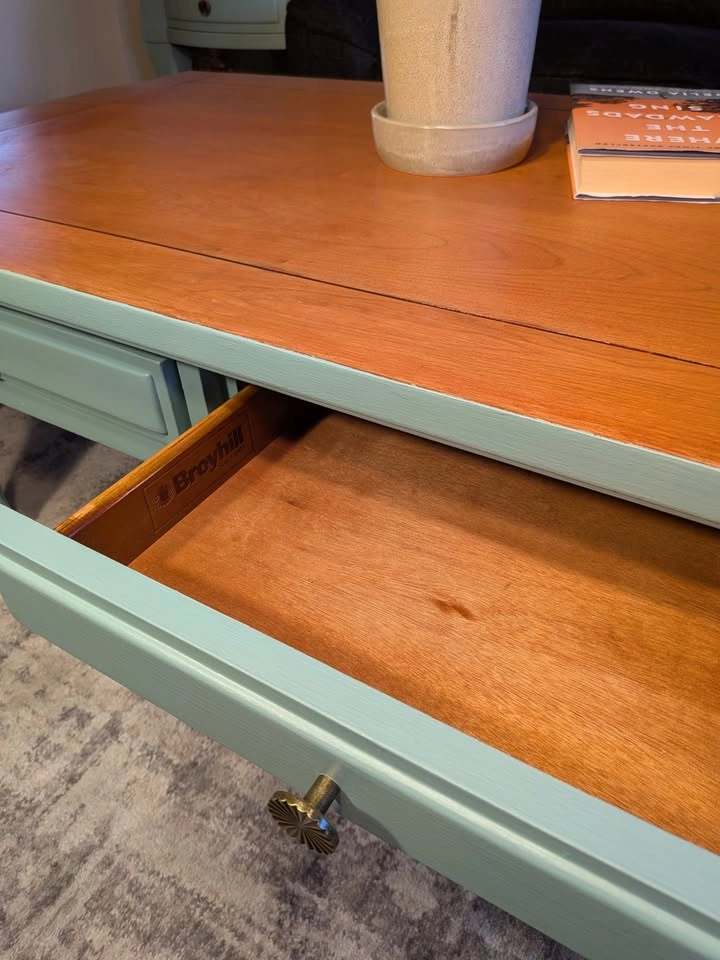 Broyhill Coffee Table + 3 End Tables — Hand Restored | Sage Gree - photo 4