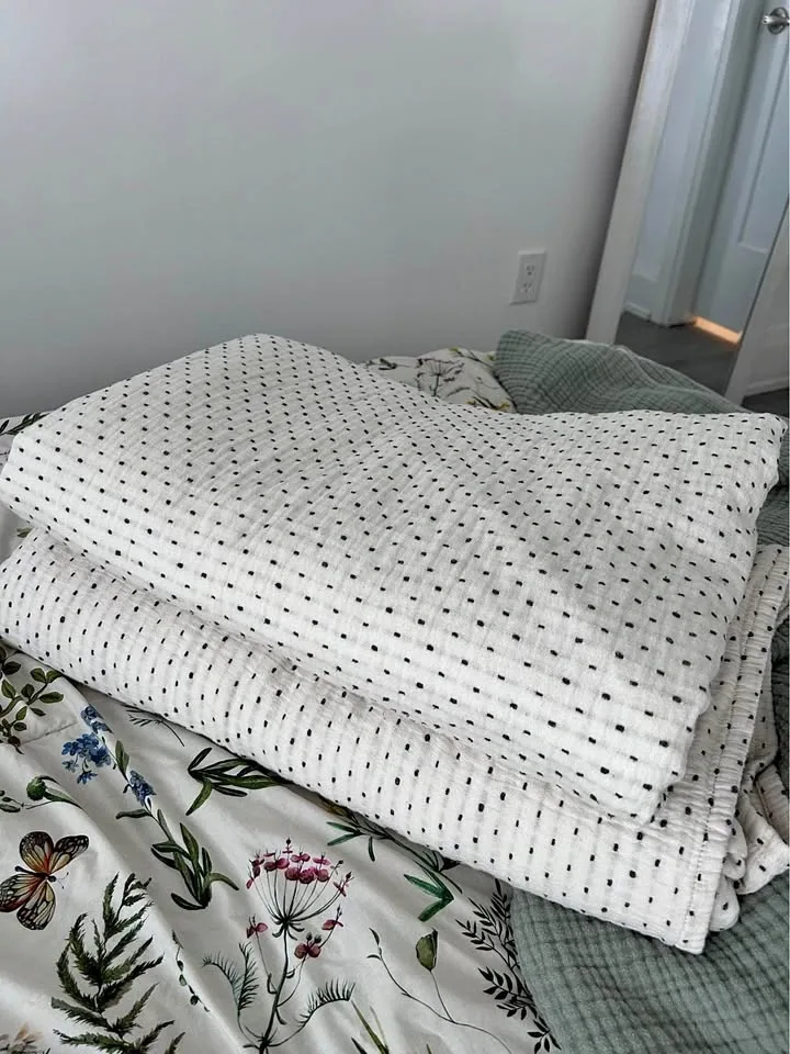 2 IKEA JAKOBSLILJA Bedspreads/Throws - Twin/Twin XL