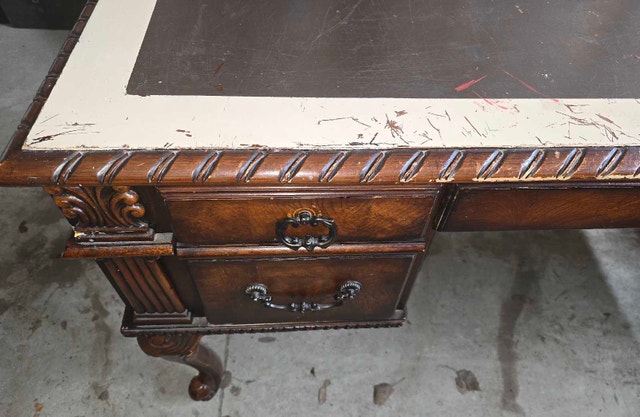 Used Solid Wood Computer Table - Northside Pickup - photo 2