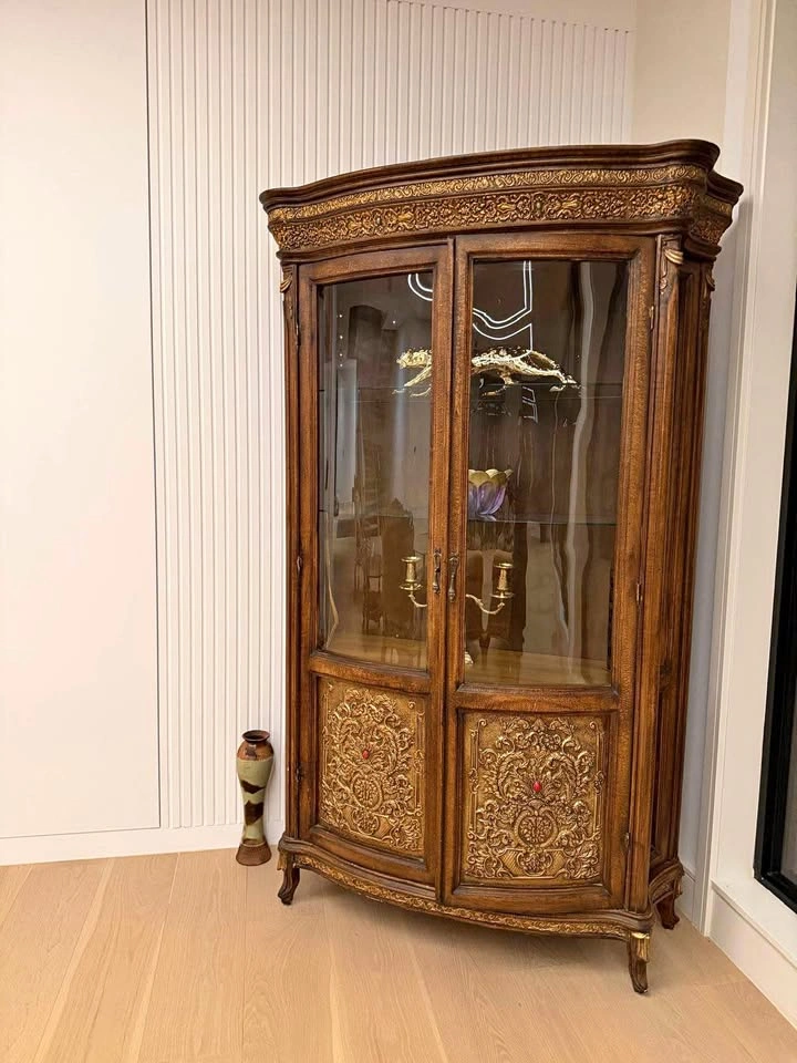 Persian Luxury Buffet Table *Brand New* *Unused*