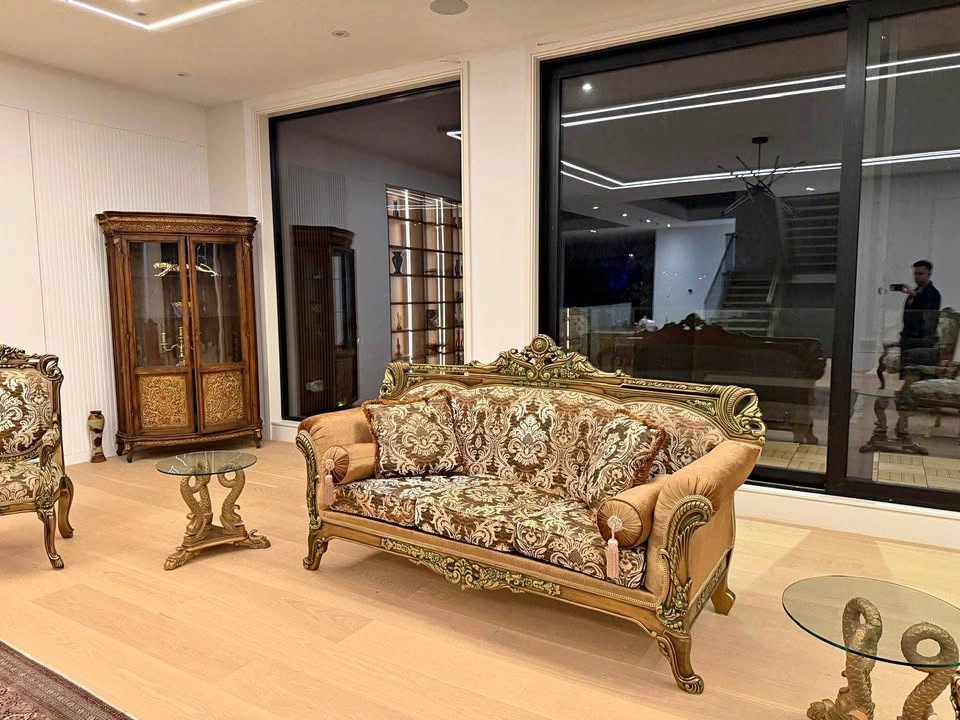 Luxury Persian Furniture *Brand New* *Unused*