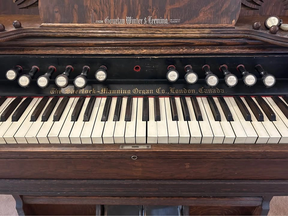 Vintage pump organ - FREE - photo 4