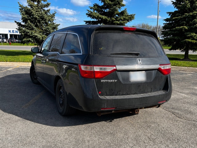 2012 Honda Odyssey EX - Moving Sale - photo 2