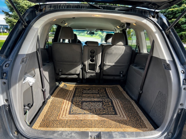 2012 Honda Odyssey EX - Moving Sale - photo 3