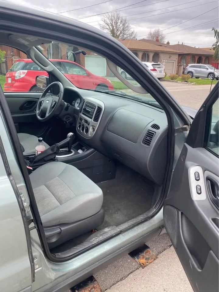 2007 Ford Escape - photo 5