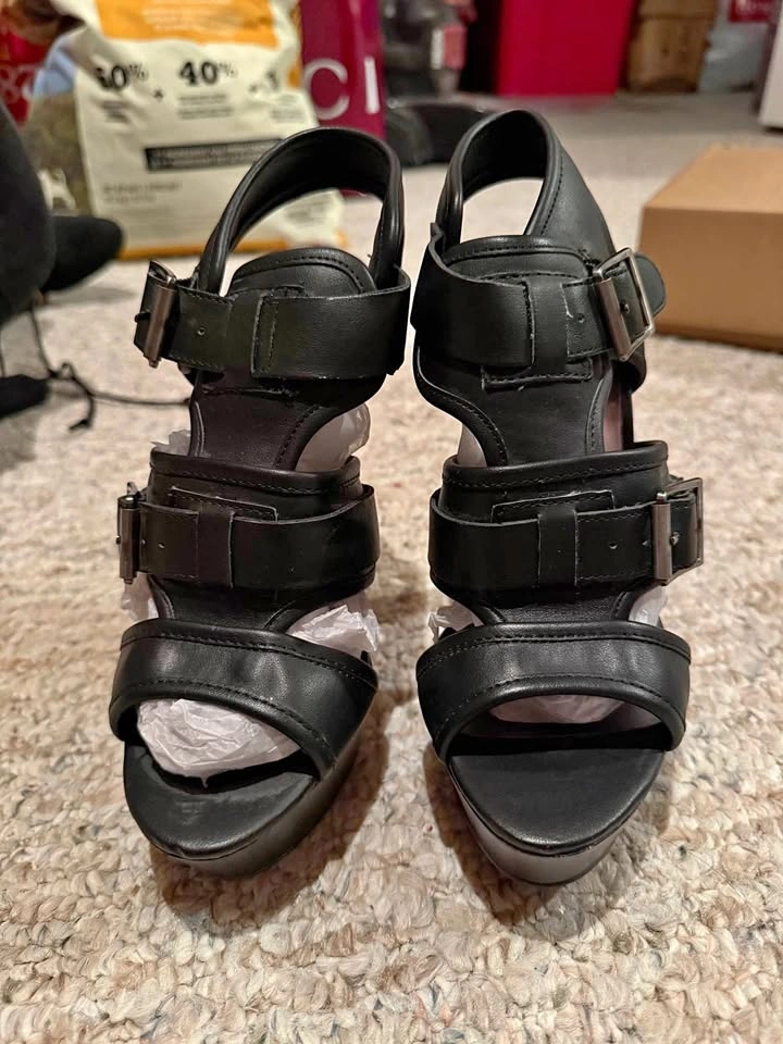 Guess Heels