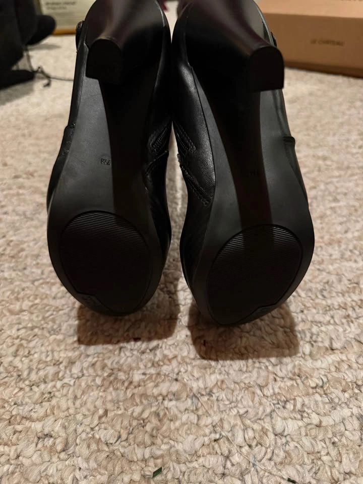 Guess Leather Boots - Size 7 - photo 3
