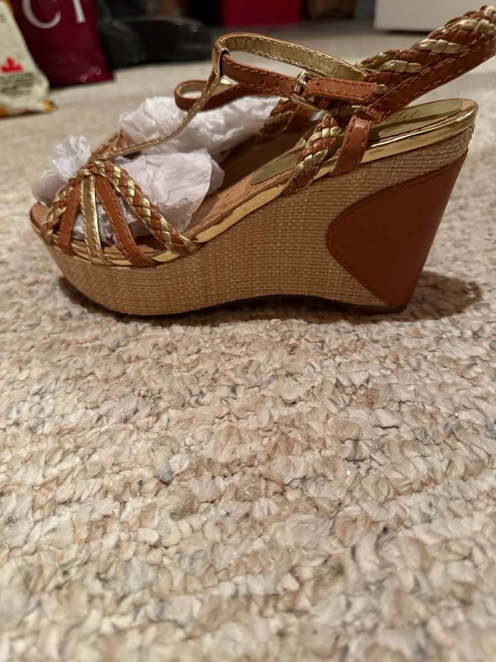 Leather Brown and Gold Wedge Sandals - photo 2