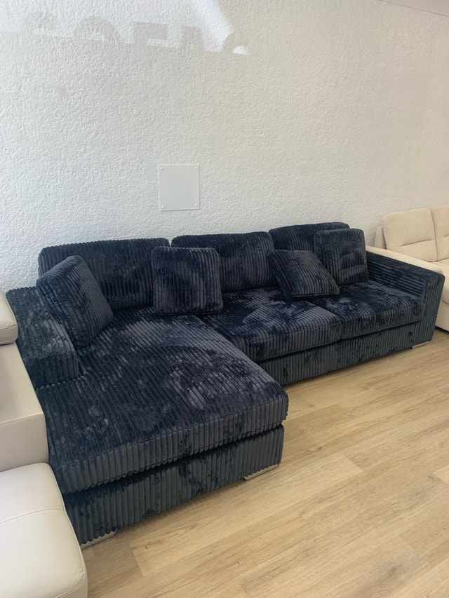 PREMIUM FLOOR MODEL WEEKEND SALE | $550 STARTING PRICE - photo 4