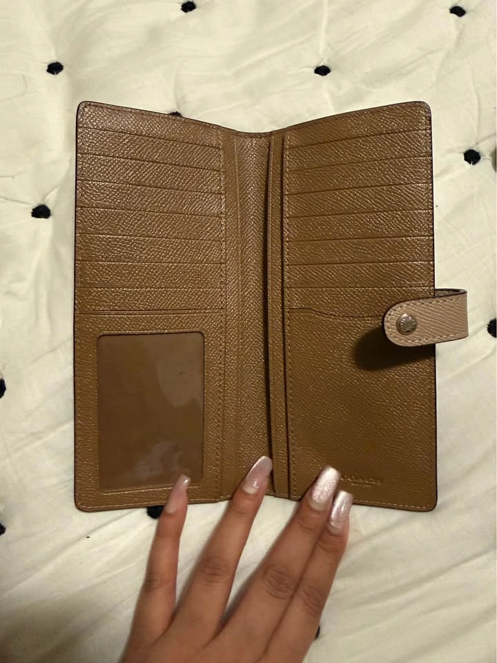 Coach Leather Wallet - photo 3