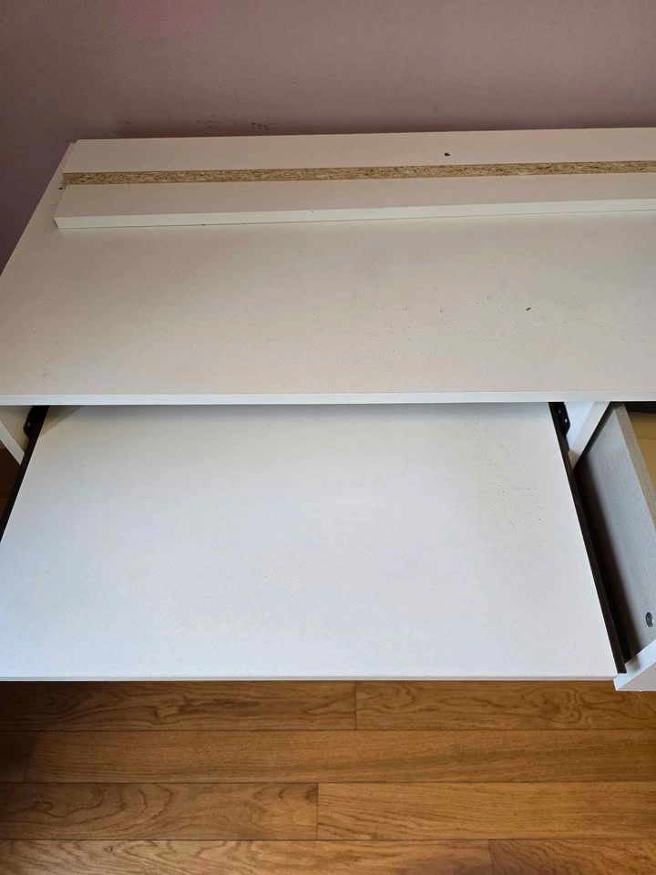 White Study Desk / Computer Desk - photo 2