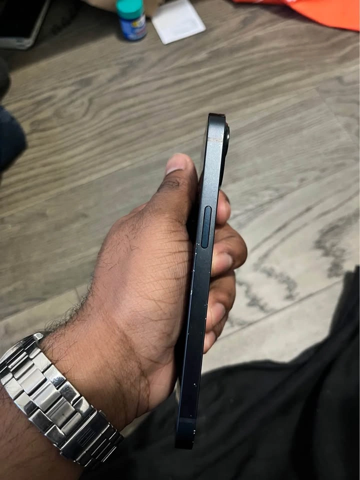 iPhone 13 128GB Good Condition - photo 4