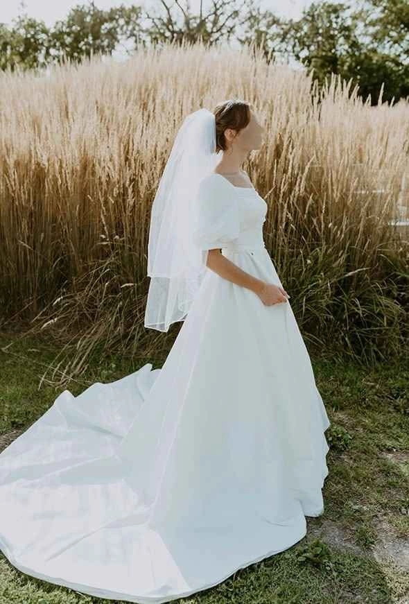 Wedding dress - photo 3