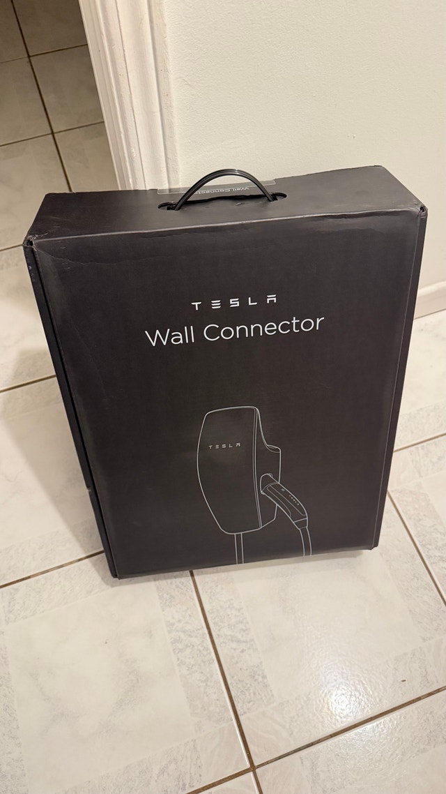 Tesla Gen 3 Wall Connector