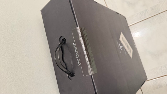 Tesla Gen 3 Wall Connector - photo 4