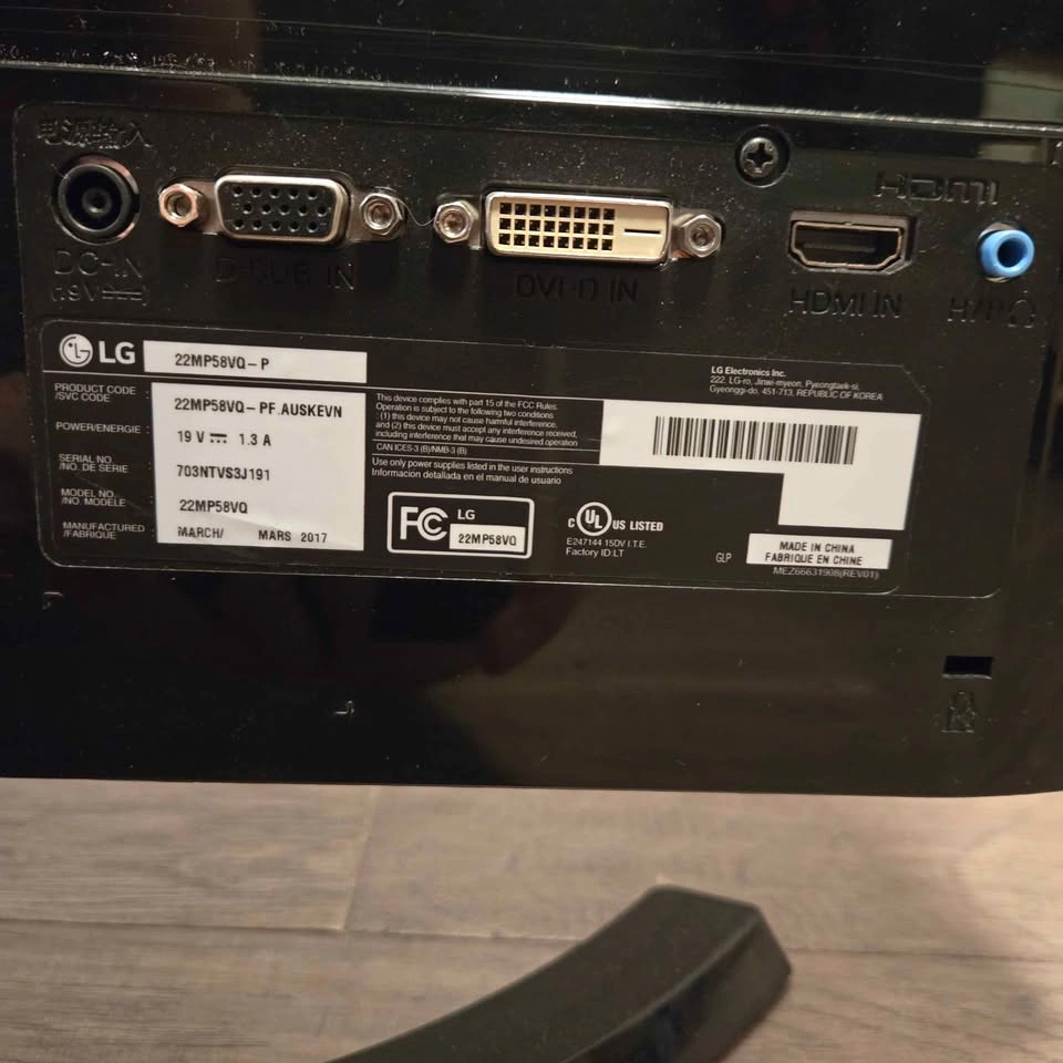 22 inch LG 1080p 60 hz LED Monitor - photo 2