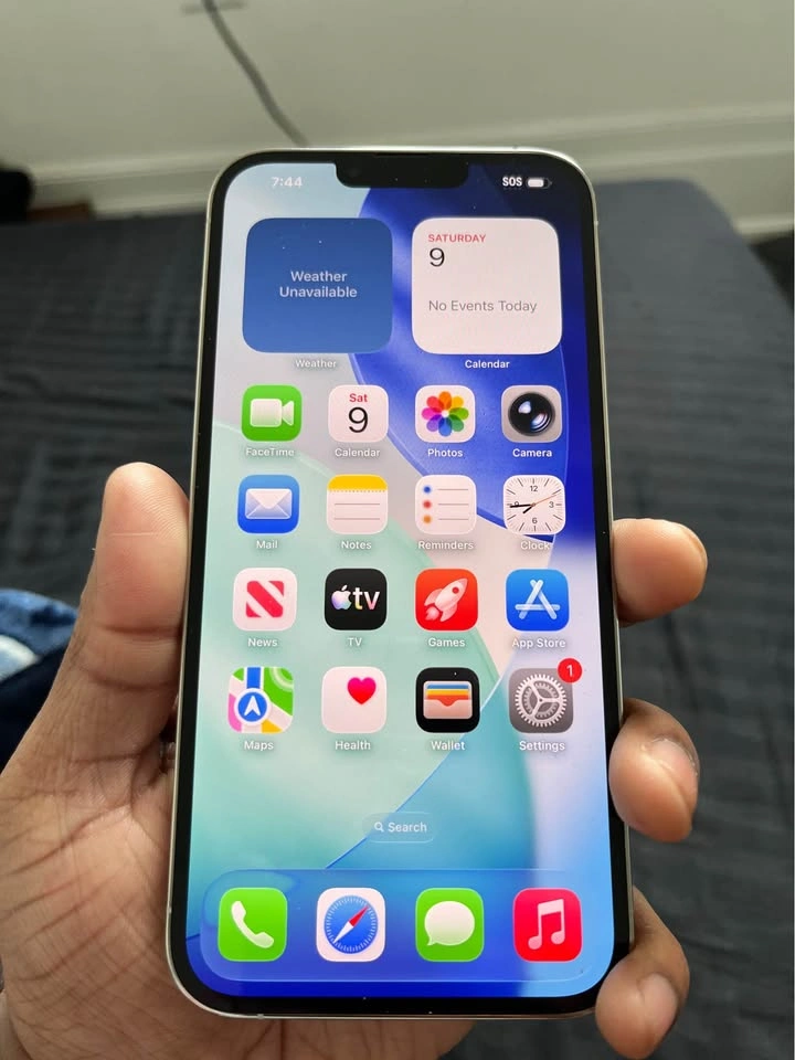 iPhone 13 Pro Max Excellent Condition - photo 2