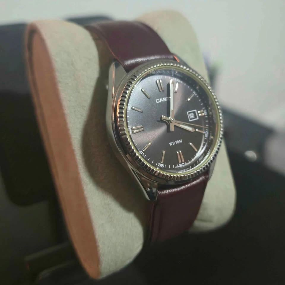 Casio Watch with Leather Strap - photo 2
