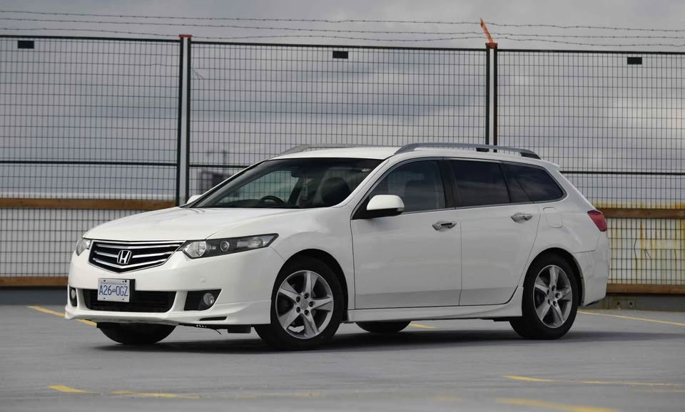 2009 Honda Accord Wagon - photo 2