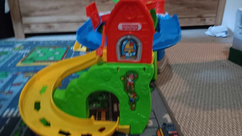 Fisher-Price Little People Sit 'n Stand Skyway - photo 3