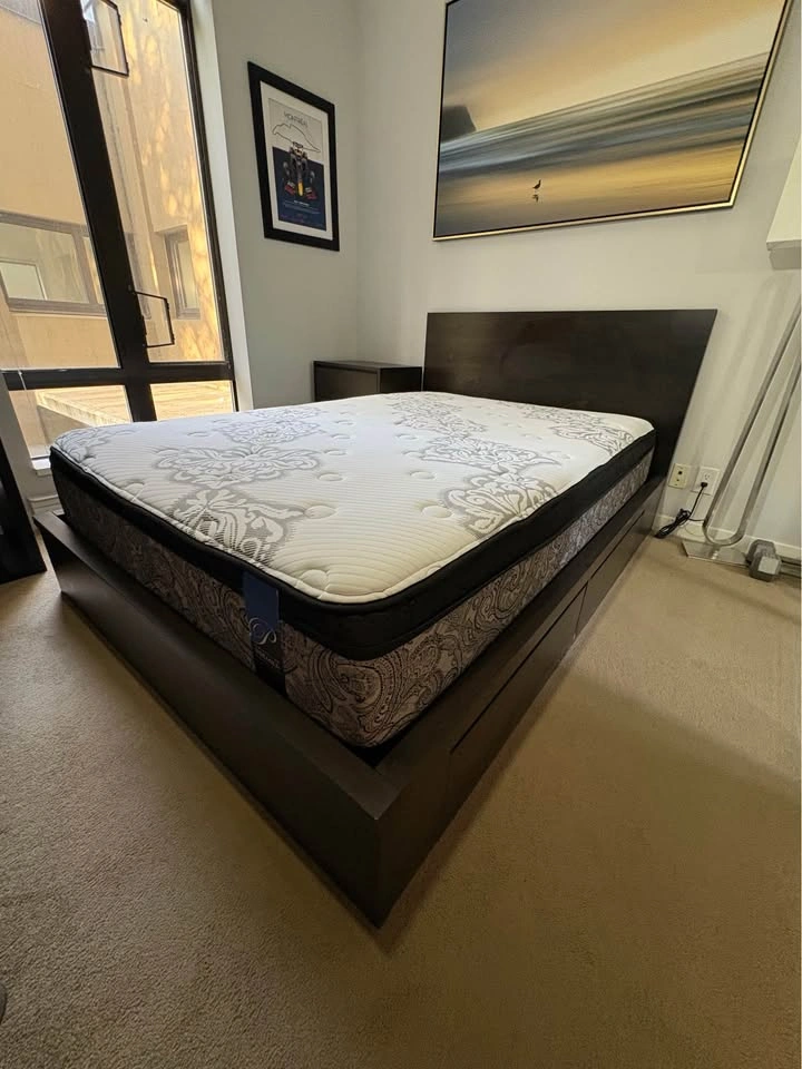 Bedroom Set - Double XL Bed Frame, Mattress, Nightstand - photo 2