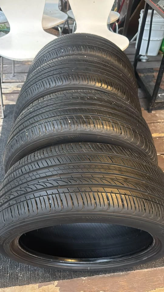 Kumho All-Season Tires - Set of 4 - 225/45R17 - 80% Tread - 2023 - photo 5