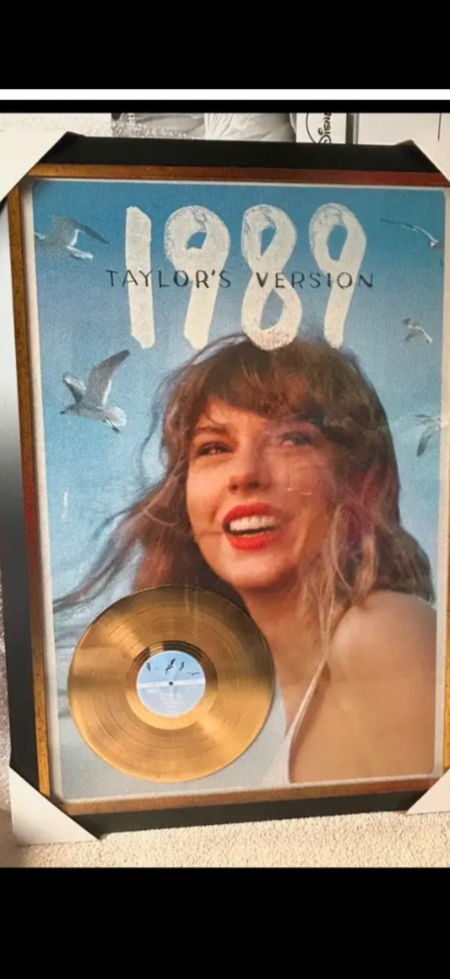 Taylor Swift 1989 Album Cover Gold LP Print