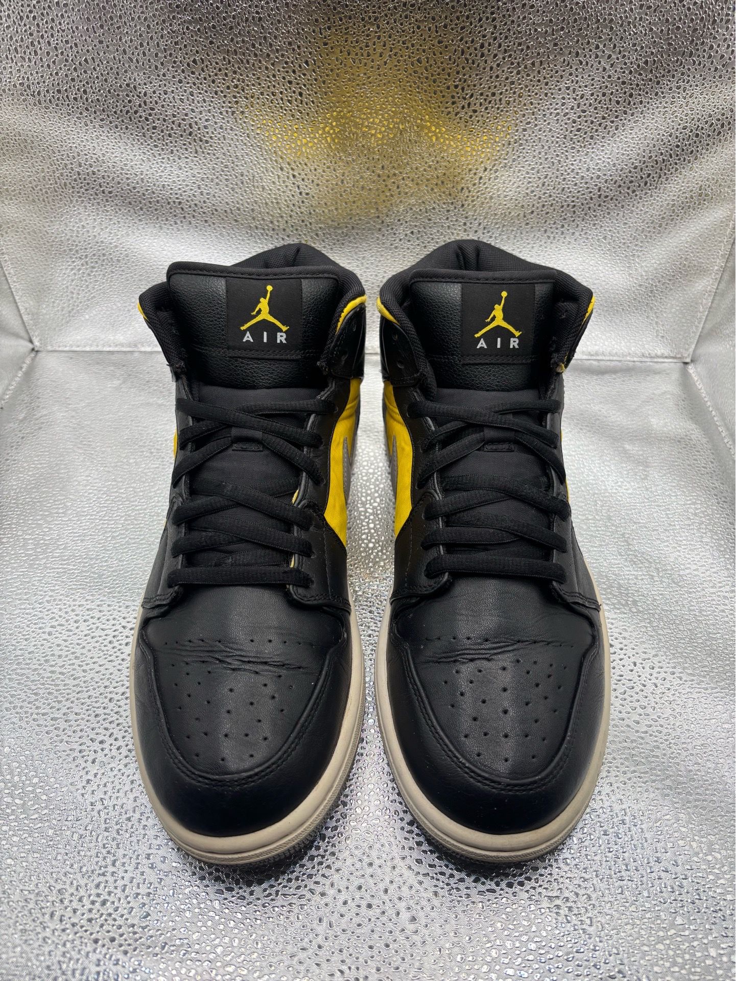 Air Jordan 1 Mid Black Speed Yellow - photo 2