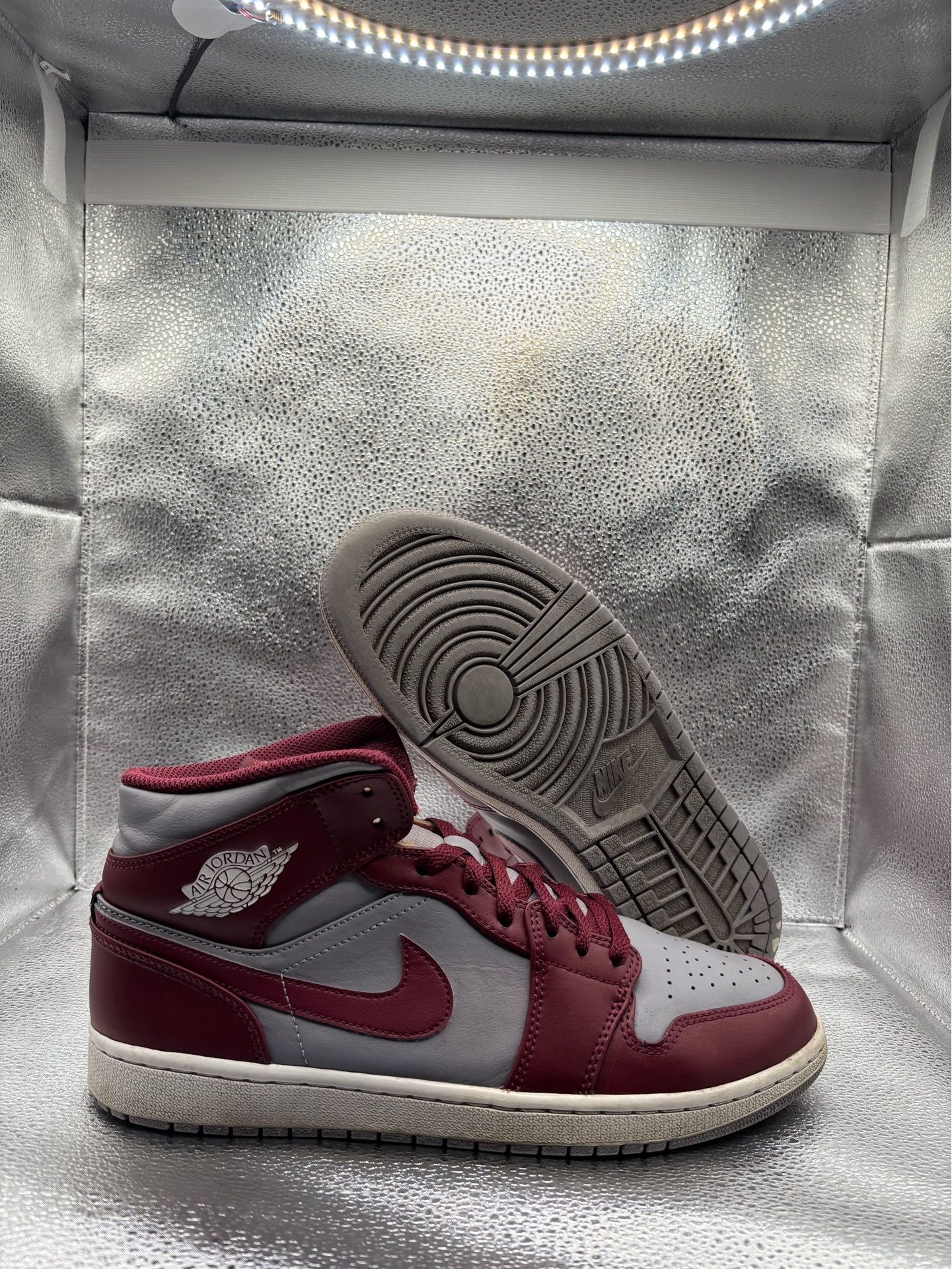 Air Jordan 1 Mid Cherrywood Red