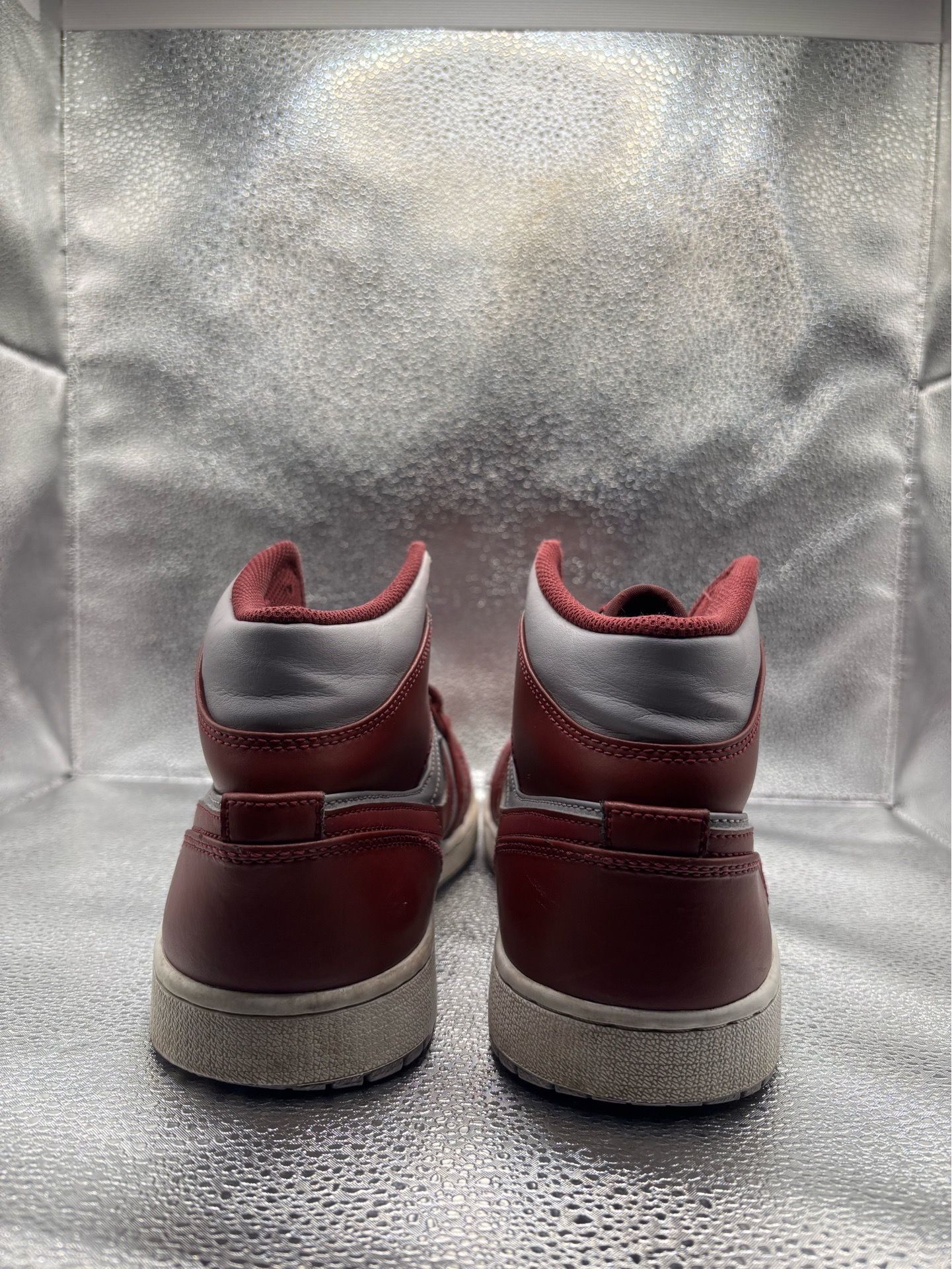 Air Jordan 1 Mid Cherrywood Red - photo 4