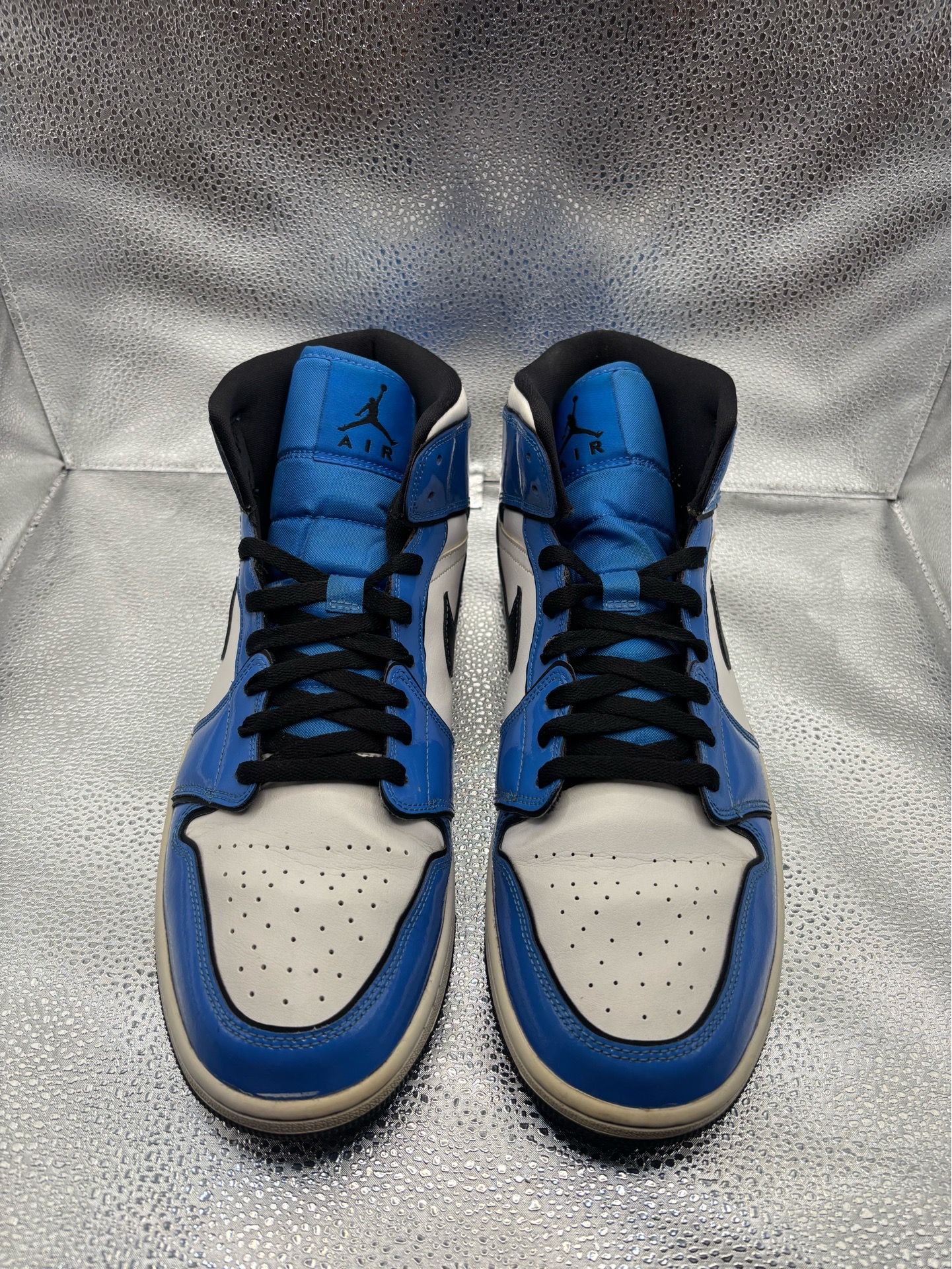 Air Jordan 1 Mid Signal Blue - photo 2