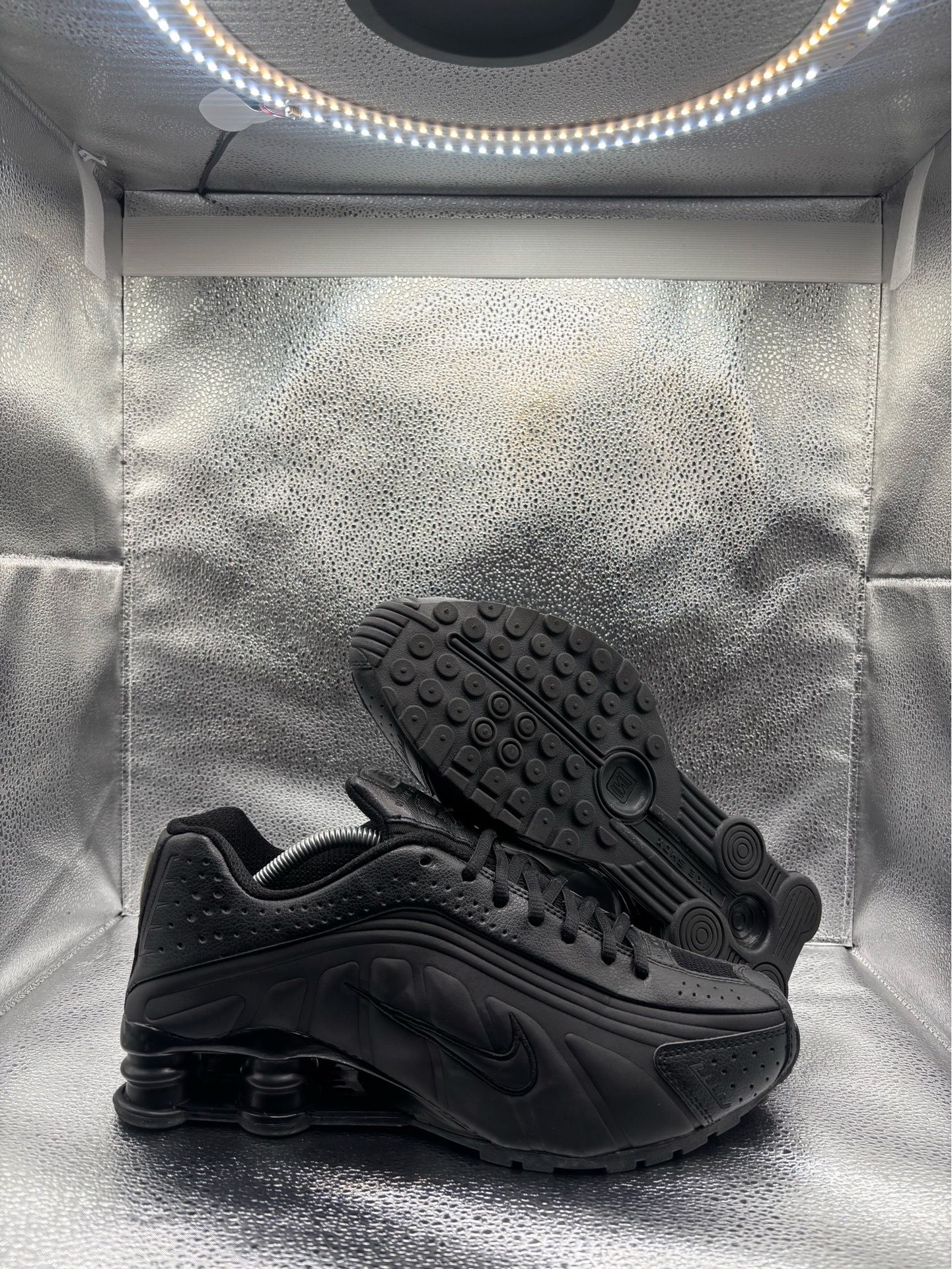 Nike Shox R4 Triple Black 2018