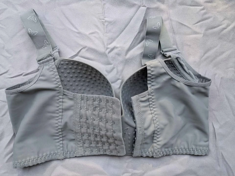 2 Super comfy supportive wireless bras, new, size 34 C-CC - photo 3