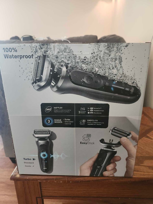 Brand New Braun Series 7 Shaver Unopened - photo 4