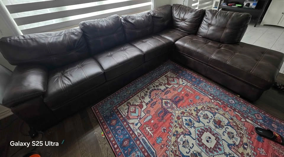 Like new Sectional sofa - photo 5