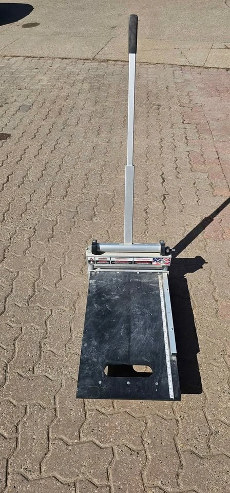 Heavy Duty Flooring Vinyl Cutter – Very Sharp Blade - photo 2