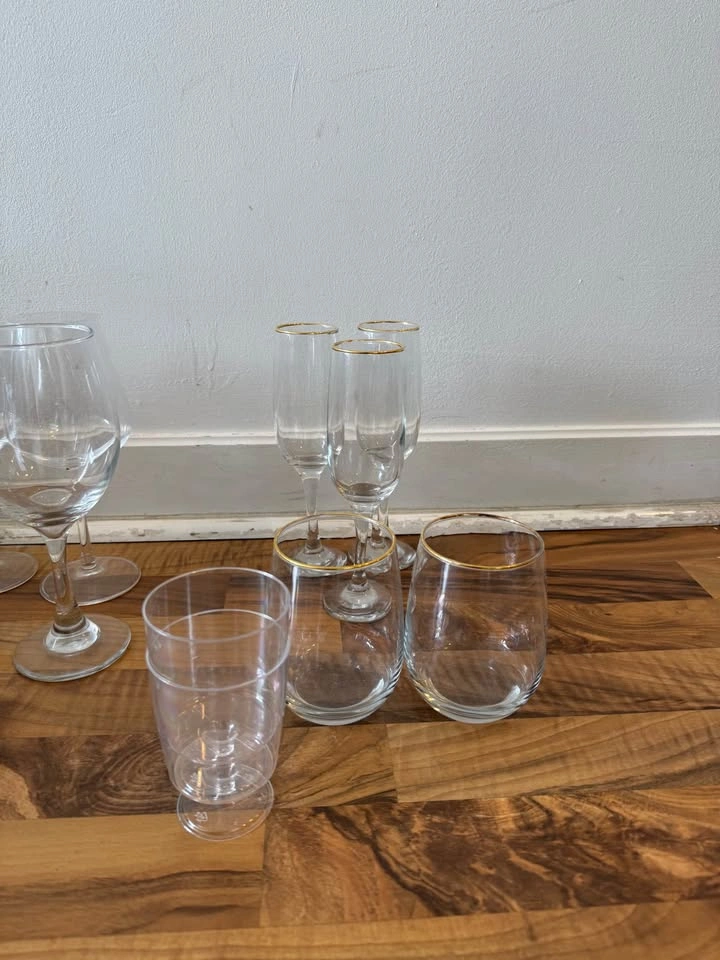 Glassware Bundle - Must Go ASAP (negotiable price ) - photo 2