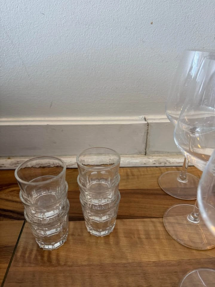 Glassware Bundle - Must Go ASAP (negotiable price ) - photo 3