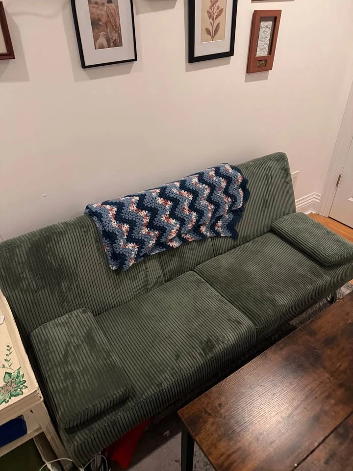 Futon - Convertible to Twin Bed - photo 3